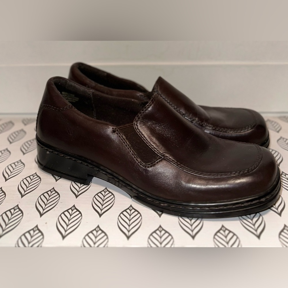 Women’s Easy Spirit Shoes, Size 8.5